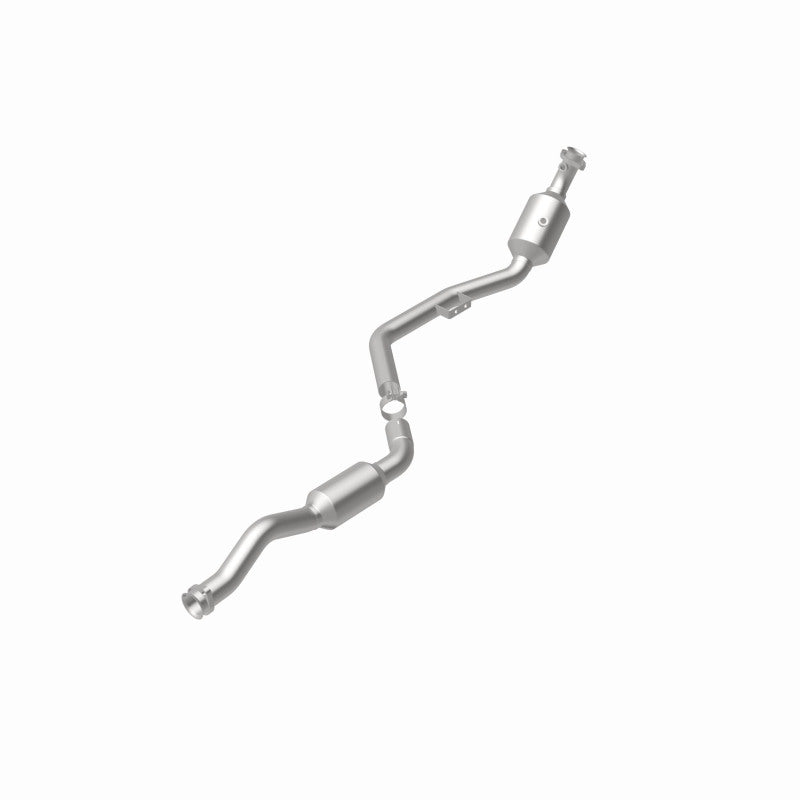 MagnaFlow Direct Fit Catalytic Converter 07-09 Mercedes E350 3.5L