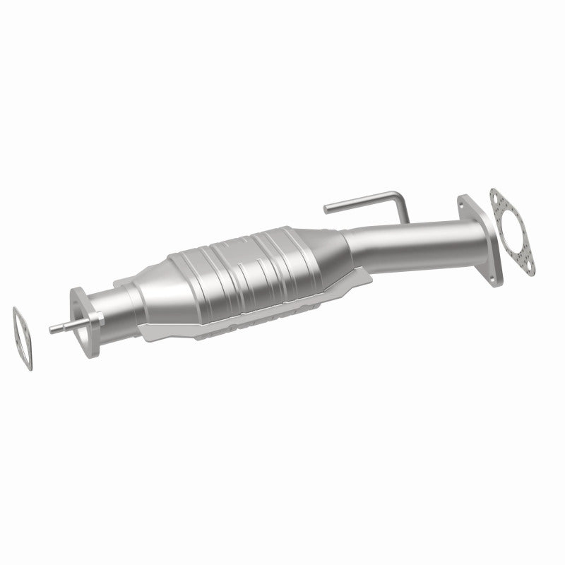 MagnaFlow Direct Fit Catalytic Converter 09-11 GMC Acadia 3.6L