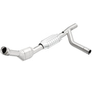 MagnaFlow Direct Fit Catalytic Converter 97-99 Ford Vans 4.6L