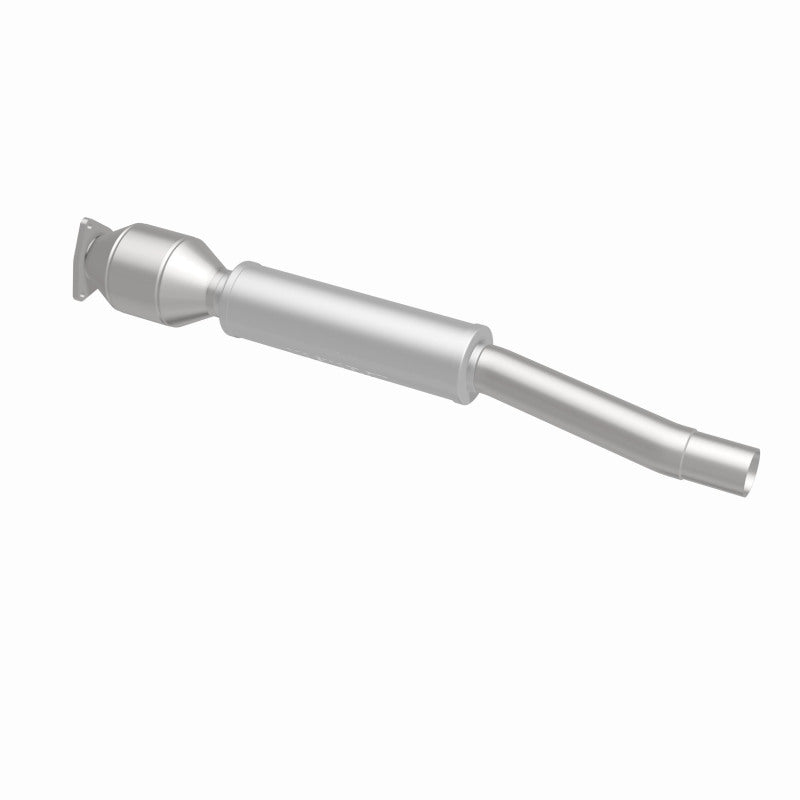 MagnaFlow Direct Fit Catalytic Converter 04/06 VW Phaeton 4.2L Rear Driver Side