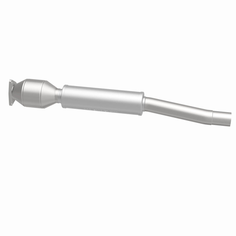 MagnaFlow Direct Fit Catalytic Converter 04/06 VW Phaeton 4.2L Rear Driver Side