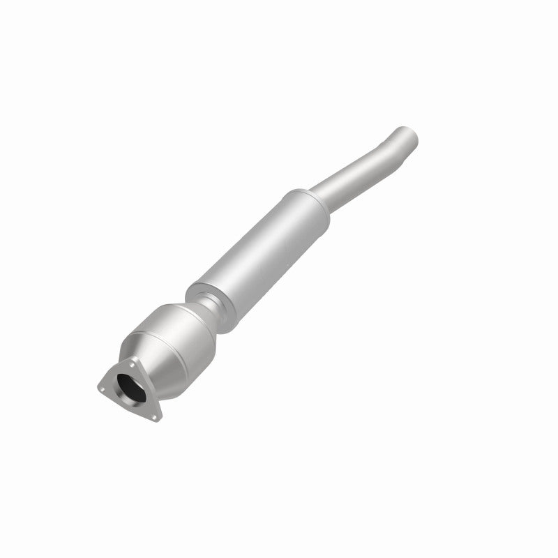 MagnaFlow Direct Fit Catalytic Converter 04/06 VW Phaeton 4.2L Rear Driver Side
