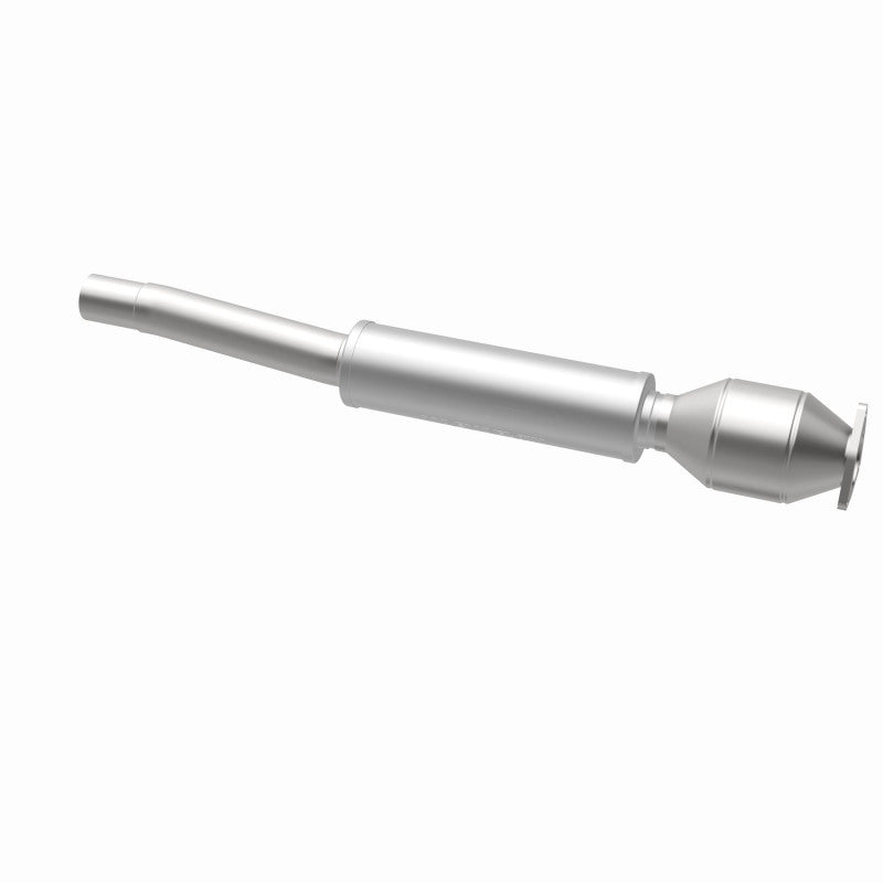 MagnaFlow Direct Fit Catalytic Converter 04/06 VW Phaeton 4.2L Rear Driver Side