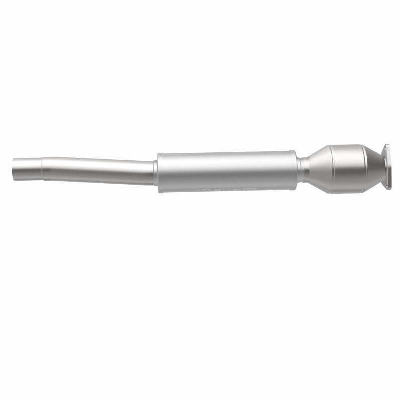 MagnaFlow Direct Fit Catalytic Converter 04/06 VW Phaeton 4.2L Rear Driver Side