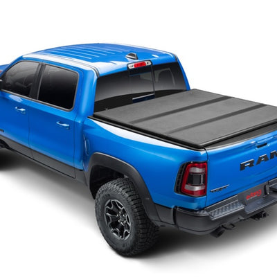 Extang 19-23 Dodge Ram w/RamBox New Body (5ft. 7in. Bed) Solid Fold ALX