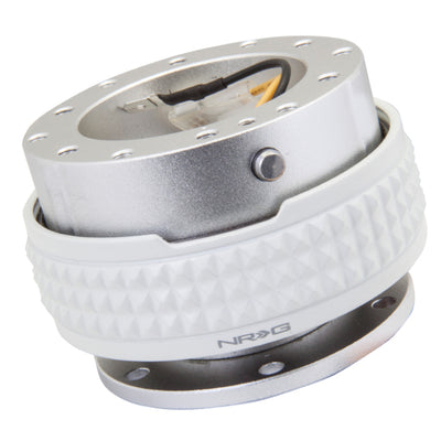 NRG Quick Release Kit - Pyramid Edition - Silver Body / Glow In The Dark Pyramid Ring