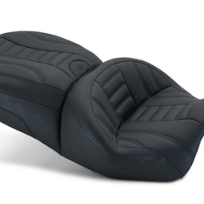 Mustang 15-21 Harley Freewheeler Standard Touring Forward Deluxe 1PC Seat - Black