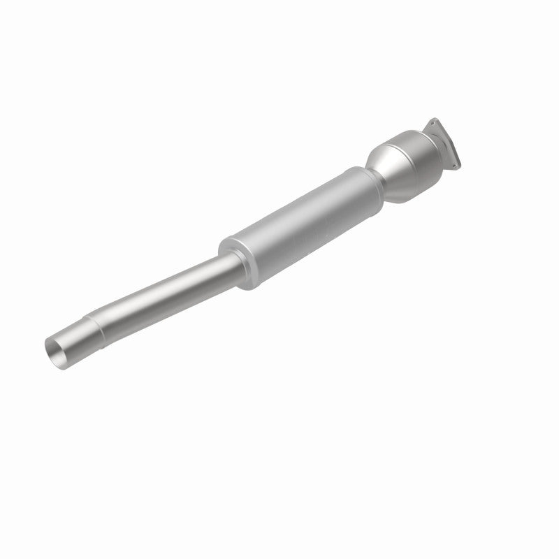 MagnaFlow Direct Fit Catalytic Converter 04/06 VW Phaeton 4.2L Rear Driver Side