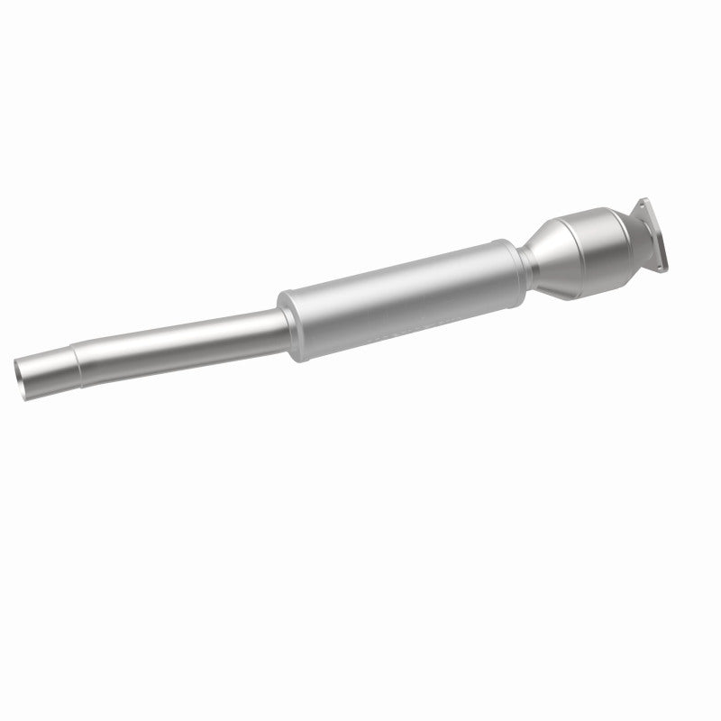 MagnaFlow Direct Fit Catalytic Converter 04/06 VW Phaeton 4.2L Rear Driver Side
