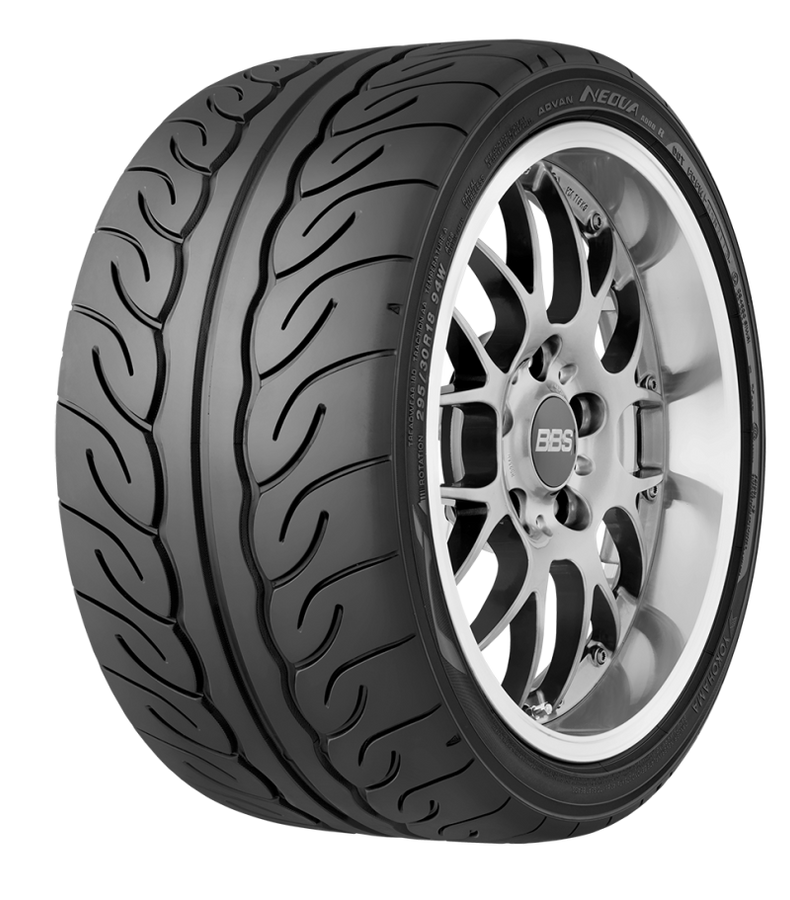 Yokohama Advan Neova AD08R Tire - 265/30R19 89W