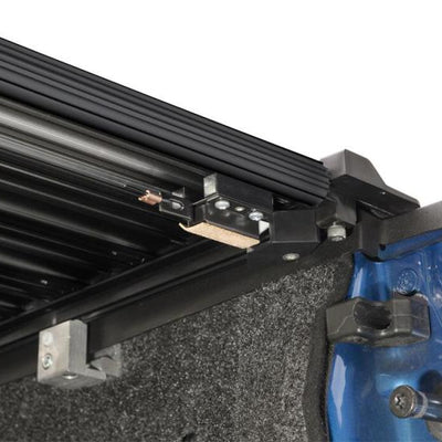 Retrax 99-07 Ford F-250/F-350 Super Duty (Short Bed) Retrax IX