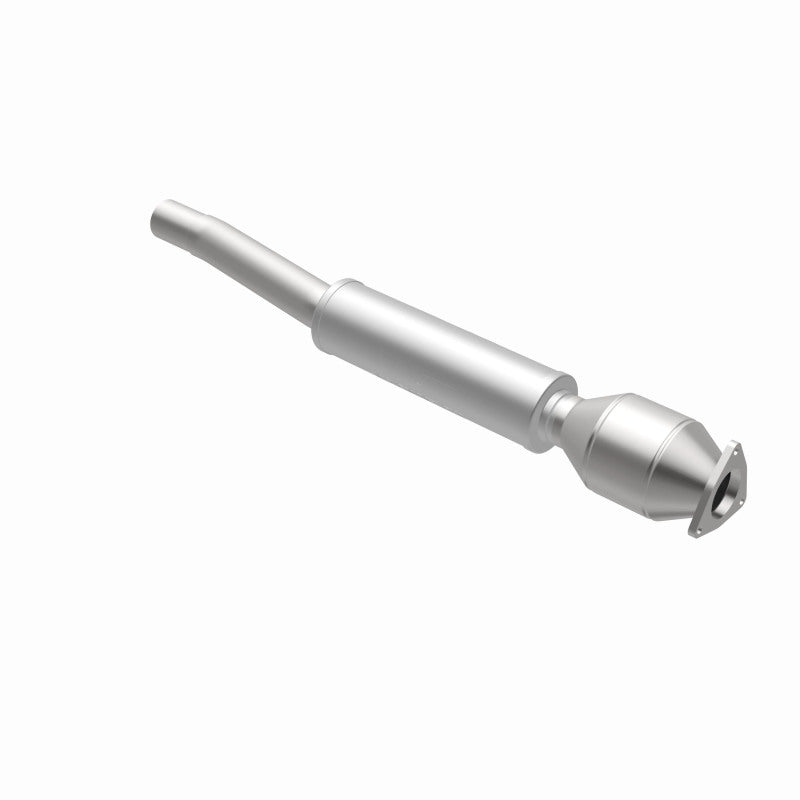 MagnaFlow Direct Fit Catalytic Converter 04/06 VW Phaeton 4.2L Rear Driver Side
